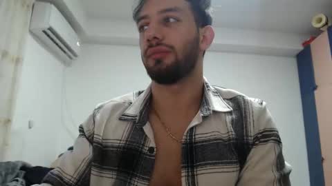 Snapshot of revivedunknown chatting on January 31, 2025, 2:07 pm Chris online show from January 31, 2025, 2:07 pm