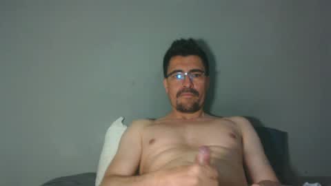 Snapshot of rewing1908 chatting on June 22, 2026, 11:13 pm rewing1908 online show from June 22, 2026, 11:13 pm