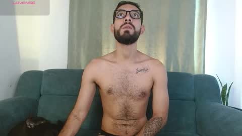 REY PABLO Independent online show from October 5, 2025, 3:43 pm