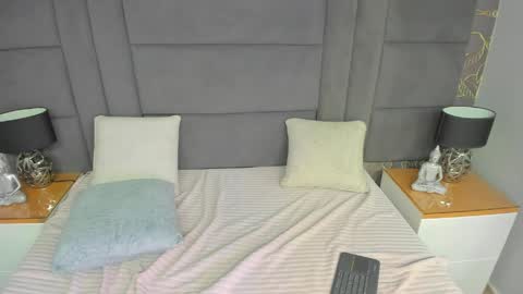 Snapshot of reze_chaw chatting on April 29, 2026, 5:30 pm Reze online show from April 29, 2026, 5:30 pm