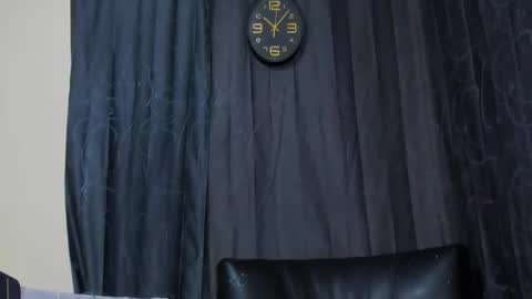 ROBERTA online show from January 7, 2026, 1:52 am