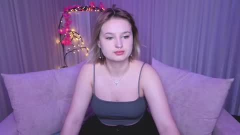 Snapshot of rheamoonn chatting on June 28, 2026, 12:49 am Grace online show from June 28, 2026, 12:49 am