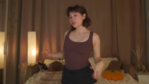 Nanami online show from April 11, 2026, 6:34 pm