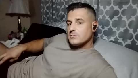 ri4ch0306 online show from September 19, 2025, 1:18 am