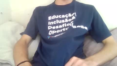 Snapshot of rian7658 chatting on January 24, 2025, 12:41 pm rian7658 online show from January 24, 2025, 12:41 pm