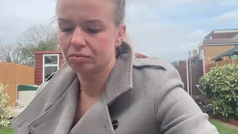 riana894237 online show from March 16, 2026, 1:15 pm