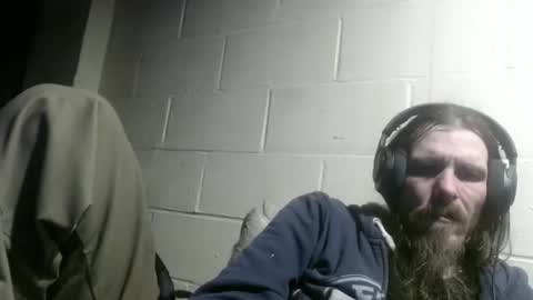 ricciofamily1982290760 online show from March 3, 2026, 11:38 am