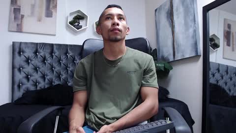 richar_voller online show from December 7, 2024, 11:18 am