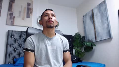 richar_voller online show from December 11, 2024, 11:19 am