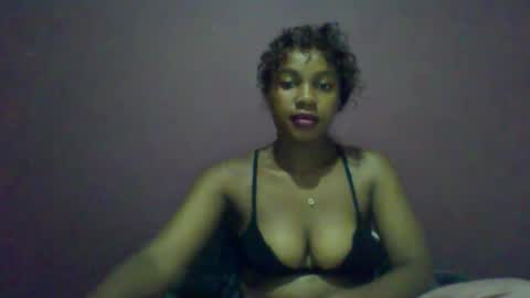 ricie001 online show from April 23, 2026, 2:08 pm