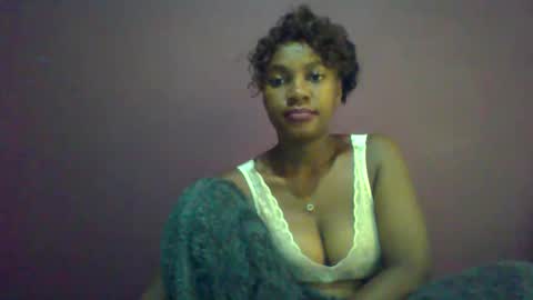 ricie001 online show from April 24, 2026, 8:28 am