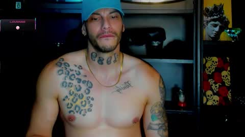 Snapshot of rickg_oficial chatting on October 1, 2025, 1:00 am RICKG online show from October 1, 2025, 1:00 am