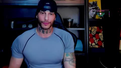 Snapshot of rickg_oficial chatting on October 31, 2025, 12:22 am RICKG online show from October 31, 2025, 12:22 am