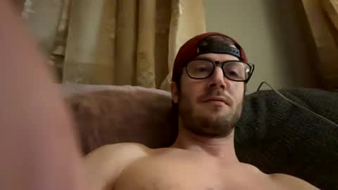 Snapshot of ricracks11 chatting on February 18, 2025, 2:05 am ricracks11 online show from February 18, 2025, 2:05 am