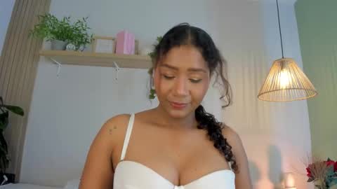 rihanna_sena online show from February 26, 2026, 4:00 am