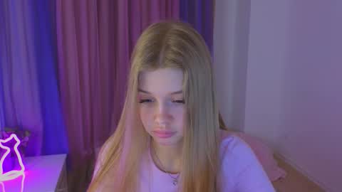 Rina online show from October 19, 2025, 8:42 pm