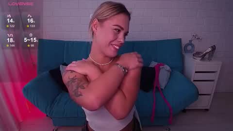 Snapshot of rikaraily chatting on September 10, 2025, 5:51 am Rika online show from September 10, 2025, 5:51 am