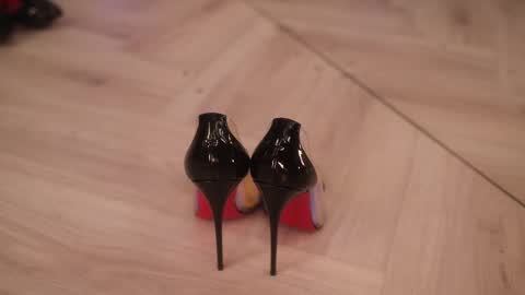    if you wanna buy smth stockingsph etc  custom videos or pics  online show from February 9, 2025, 3:01 pm