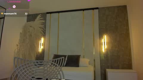 Riley Sierra online show from January 14, 2026, 12:33 pm