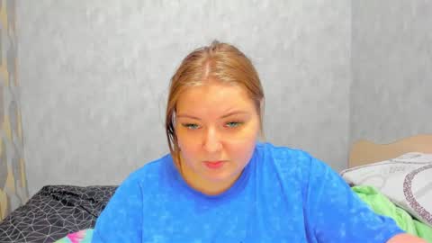 rina16 online show from December 2, 2025, 4:35 pm