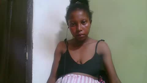 Snapshot of rinah654271 chatting on February 4, 2026, 6:58 pm rinah654271 online show from February 4, 2026, 6:58 pm