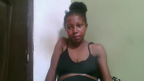 Snapshot of rinah654271 chatting on February 5, 2026, 7:07 pm rinah654271 online show from February 5, 2026, 7:07 pm