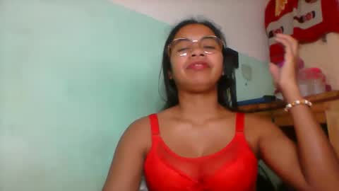 rinah856024 online show from May 31, 2026, 6:09 pm