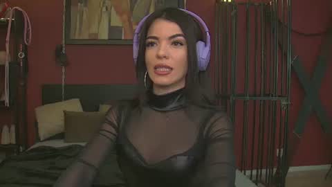 Snapshot of rinathequeen chatting on February 6, 2025, 5:09 pm rinathequeen online show from February 6, 2025, 5:09 pm