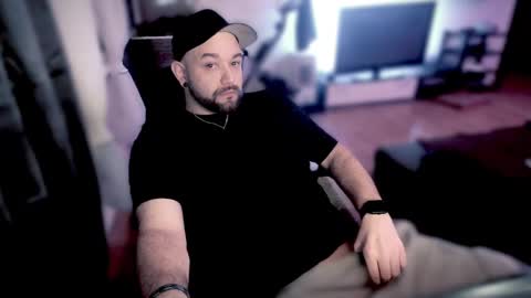 Ask Me online show from February 1, 2025, 4:22 pm