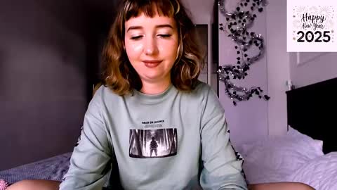 Snapshot of riri_rich chatting on January 1, 2025, 5:11 am Rita online show from January 1, 2025, 5:11 am