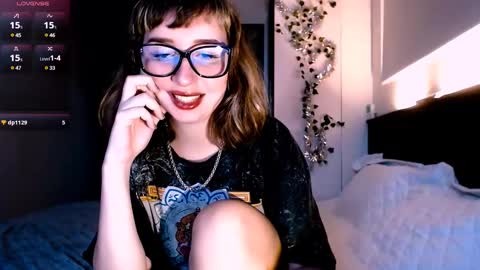 Snapshot of riri_rich chatting on January 15, 2025, 6:33 am Rita online show from January 15, 2025, 6:33 am