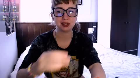 Snapshot of riri_rich chatting on January 30, 2025, 5:09 am Rita online show from January 30, 2025, 5:09 am