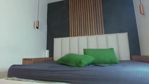 RIRI  online show from February 12, 2026, 8:15 pm