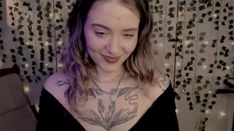 risha_laass online show from January 30, 2025, 6:32 pm