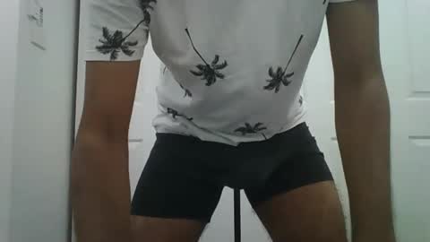 rishavb1991 online show from April 16, 2026, 11:51 pm