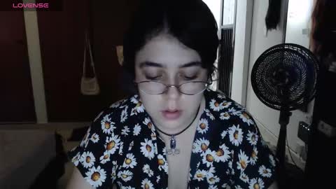 Snapshot of rivadeneira222 chatting on September 13, 2025, 5:13 pm PeachSalinger online show from September 13, 2025, 5:13 pm