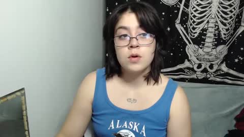 Snapshot of rivadeneira222 chatting on September 23, 2025, 8:39 am PeachSalinger online show from September 23, 2025, 8:39 am