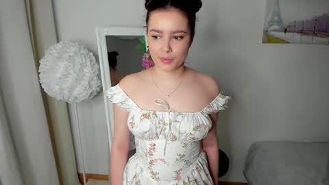 Lilly online show from March 3, 2026, 7:42 pm