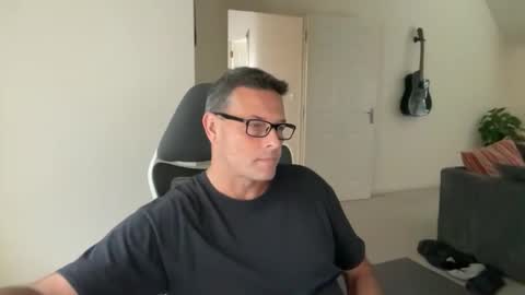 Darrius online show from September 21, 2025, 12:07 pm