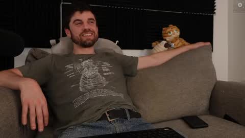 Ryan aka KeylimeRy online show from April 1, 2026, 1:41 pm