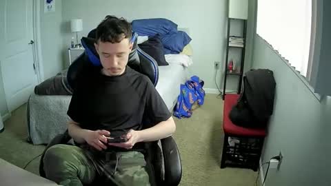 ro0stercogbern online show from April 5, 2026, 10:51 pm