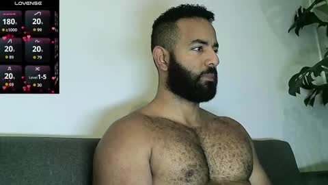 SebasRoa online show from November 20, 2025, 3:34 pm