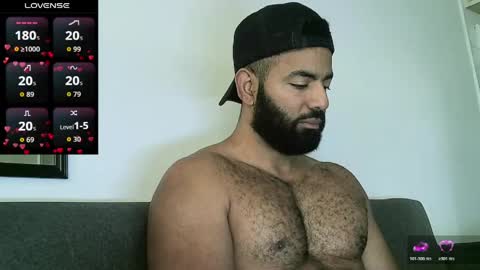 SebasRoa online show from April 2, 2026, 2:37 pm