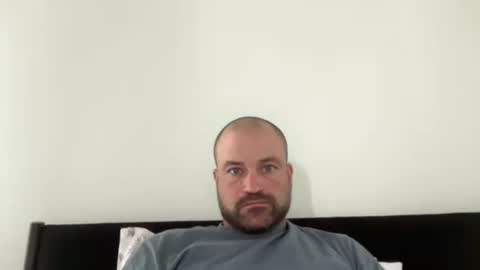 Snapshot of roadking1122 chatting on October 21, 2025, 5:57 pm roadking1122 online show from October 21, 2025, 5:57 pm