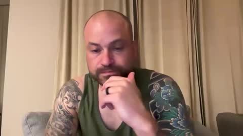 roadking1122 online show from May 17, 2026, 1:58 am