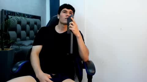 Roan Birkin online show from January 15, 2026, 8:45 pm