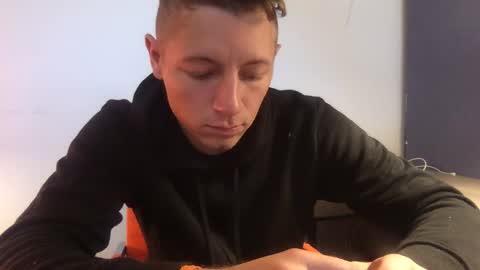 RoastingCorn online show from December 5, 2024, 8:22 pm