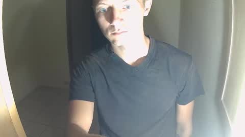 RoastingCorn online show from October 18, 2025, 12:28 pm