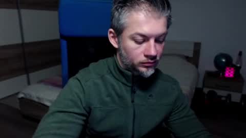 robbyshawz online show from February 3, 2025, 9:19 am