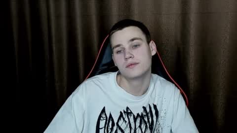 robert10211 online show from January 23, 2025, 8:24 pm